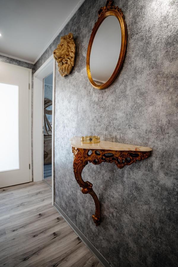 Timeout Royal Apartment Ellar Exterior foto