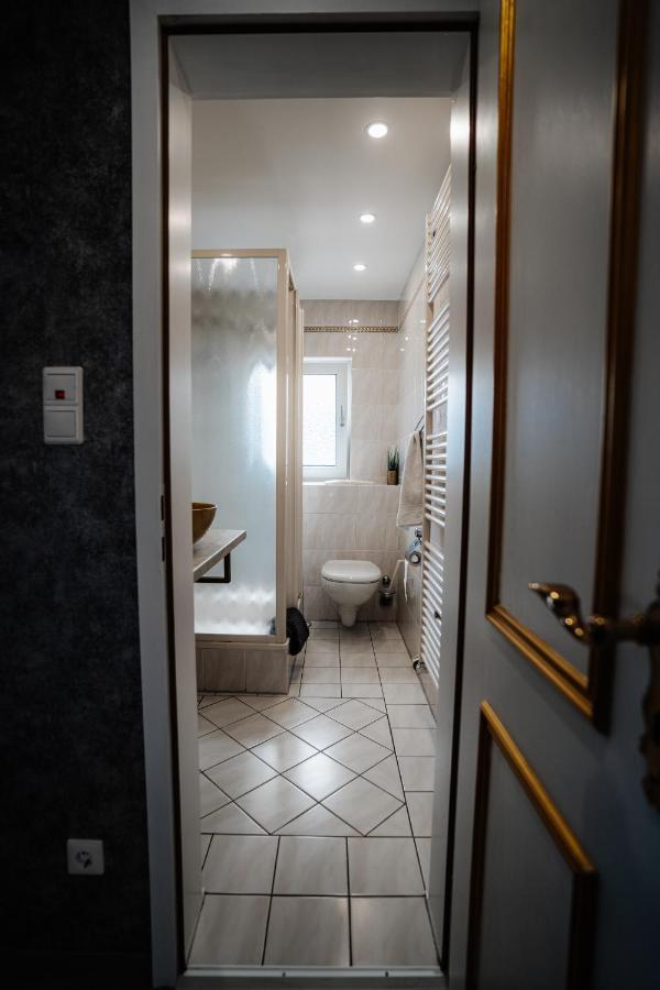 Timeout Royal Apartment Ellar Exterior foto