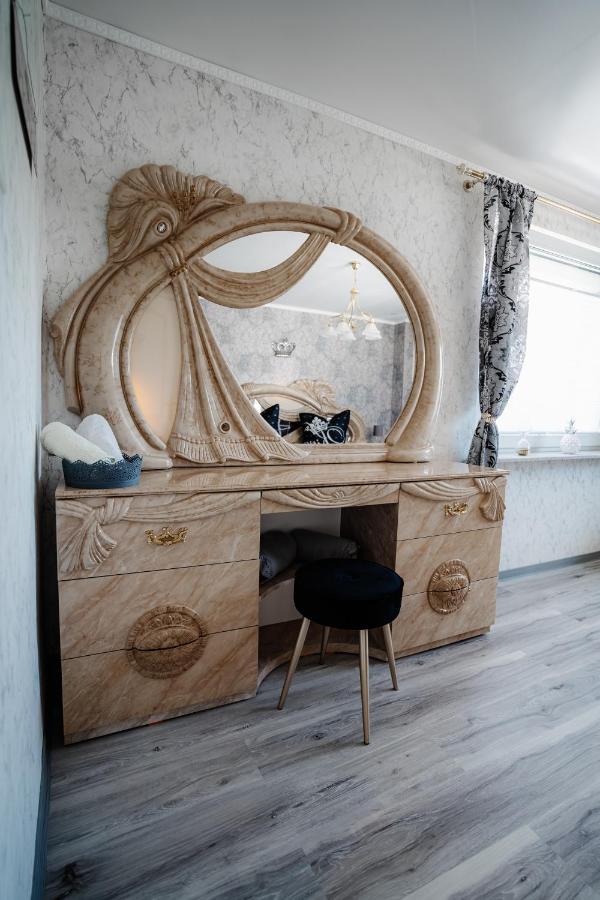 Timeout Royal Apartment Ellar Exterior foto