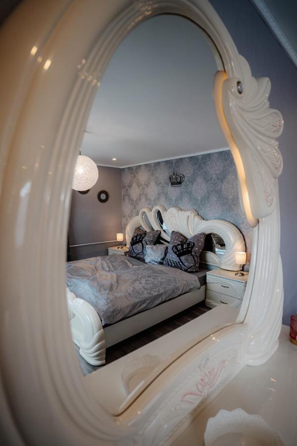 Timeout Royal Apartment Ellar Exterior foto
